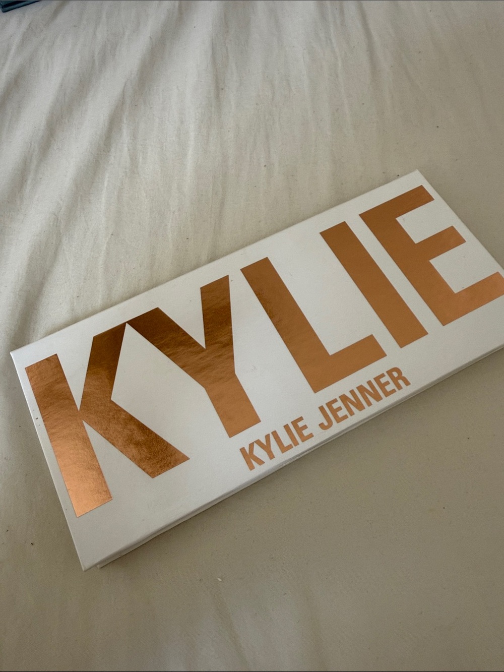 KYLIE Jenner eyeshadow palette